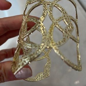 Stunning Kendra Scott cuff bracelet in gold